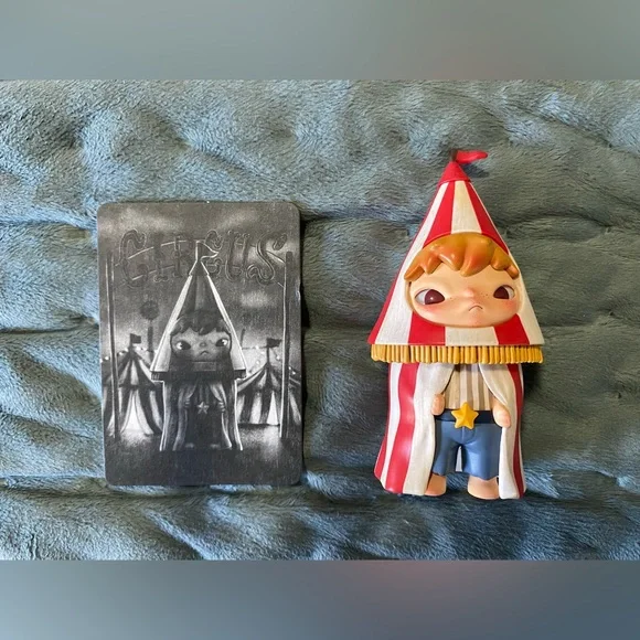 Pop Mart Hirono Circus figure - Picture 1 of 2